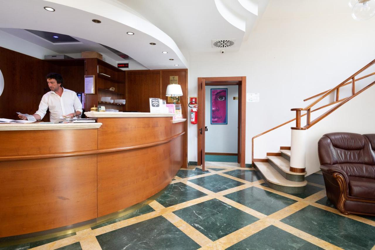 Cervara Park Hotel Rome Exterior photo